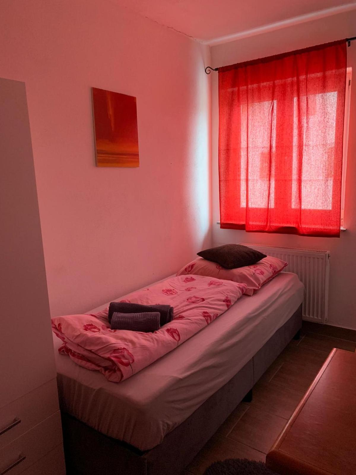 Zv-Scholtz Gaestehaus Eisenfelden Winhoring Buitenkant foto