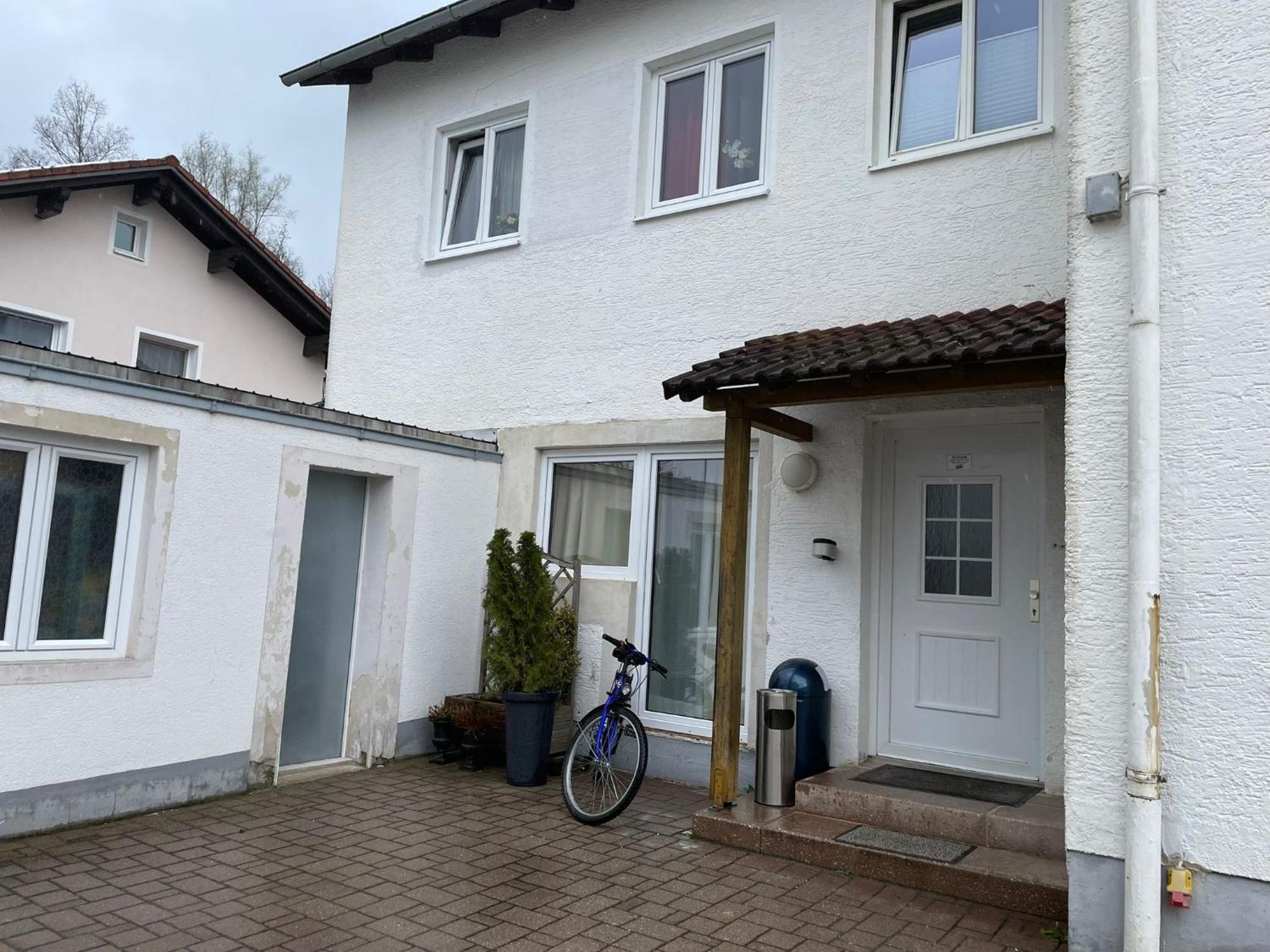 Zv-Scholtz Gaestehaus Eisenfelden Winhoring Buitenkant foto